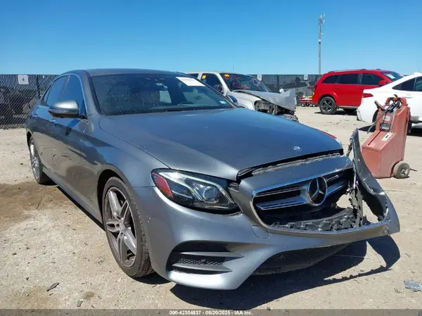 WDDZF4JB5HA104556 2017 MERCEDES-BENZ E-KLASSE - Image 1
