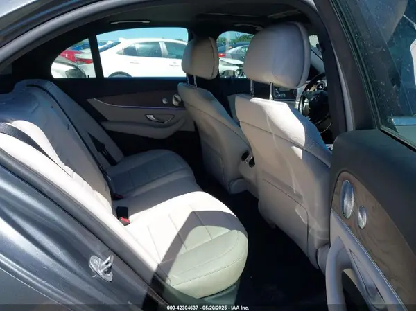 WDDZF4JB5HA104556 2017 MERCEDES-BENZ E-KLASSE - Image 8
