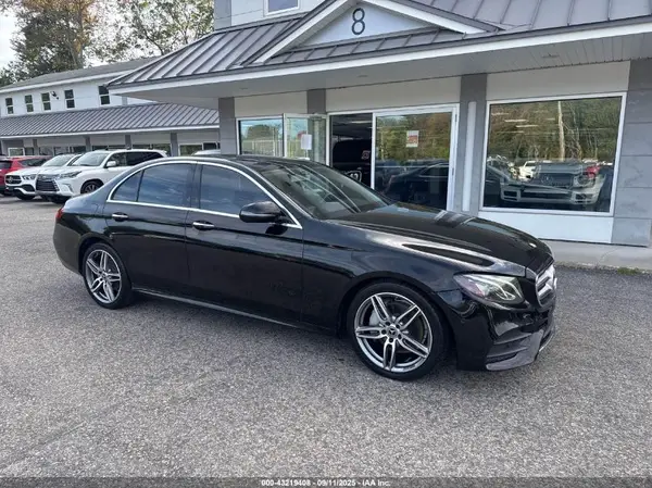 WDDZF4JB5HA128744 2017 MERCEDES-BENZ E-KLASSE - Image 1