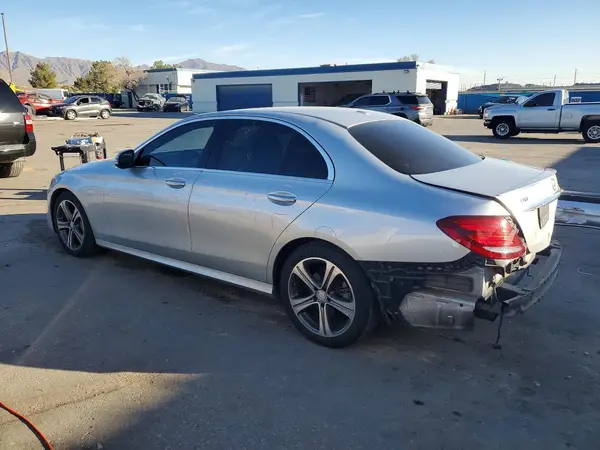 WDDZF4JB5HA136469 2017 MERCEDES-BENZ E-KLASSE - Image 2