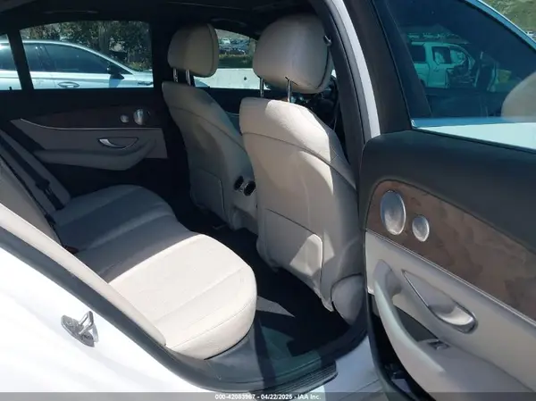 WDDZF4JB5HA137377 2017 MERCEDES-BENZ E-KLASSE - Image 8