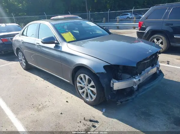 WDDZF4JB5HA175434 2017 MERCEDES-BENZ E-KLASSE - Image 1
