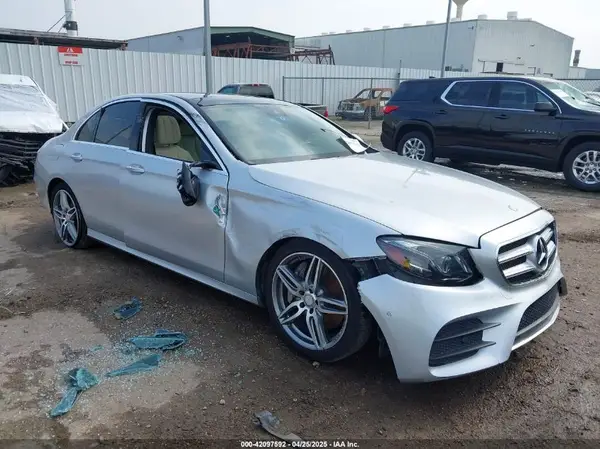 WDDZF4JB5HA213146 2017 MERCEDES-BENZ E-KLASSE - Image 1