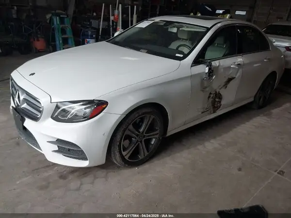 WDDZF4JB5JA331431 2018 MERCEDES-BENZ E-KLASSE - Image 2