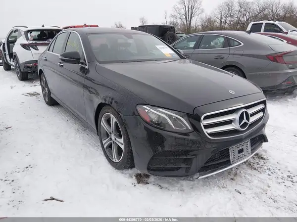 WDDZF4JB5JA438690 2018 MERCEDES-BENZ E-KLASSE - Image 1