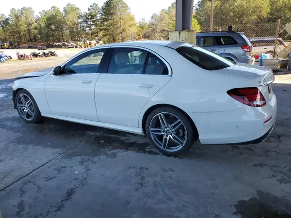 WDDZF4JB5JA467770 2018 MERCEDES-BENZ E-KLASSE - Image 2