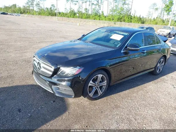 WDDZF4JB5JA474184 2018 MERCEDES-BENZ E-KLASSE - Image 2