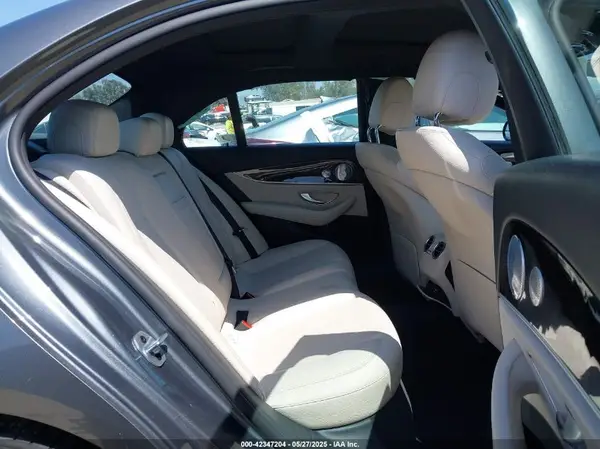 WDDZF4JB5KA544056 2019 MERCEDES-BENZ E-KLASSE - Image 8