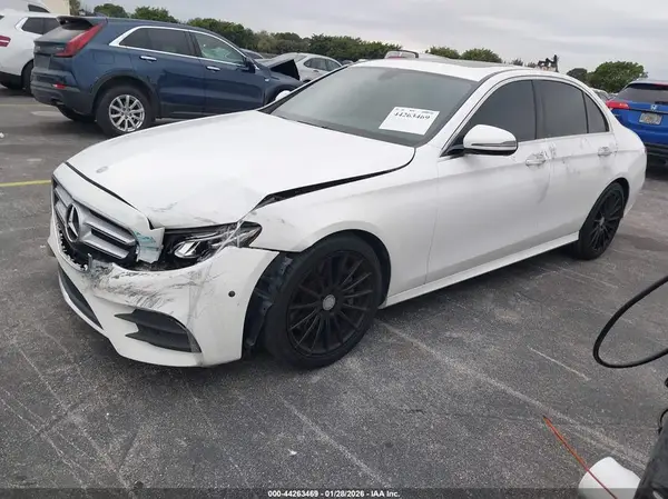 WDDZF4JB6HA042701 2017 MERCEDES-BENZ E-KLASSE - Image 2