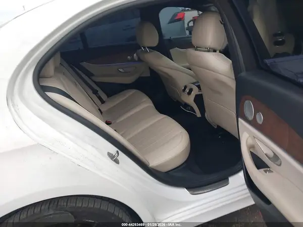 WDDZF4JB6HA042701 2017 MERCEDES-BENZ E-KLASSE - Image 8