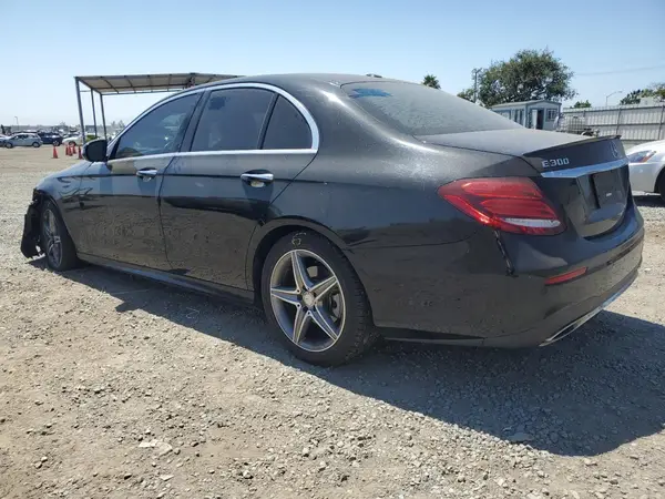 WDDZF4JB6HA045145 2017 MERCEDES-BENZ E-KLASSE - Image 2