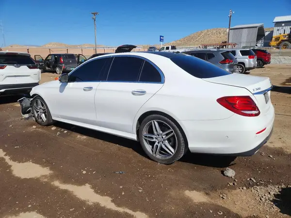 WDDZF4JB6HA053083 2017 MERCEDES-BENZ E-KLASSE - Image 2