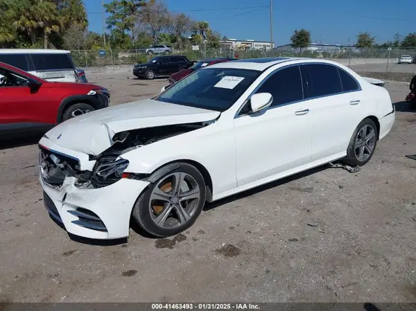 WDDZF4JB6HA105098 2017 MERCEDES-BENZ E-KLASSE - Image 2