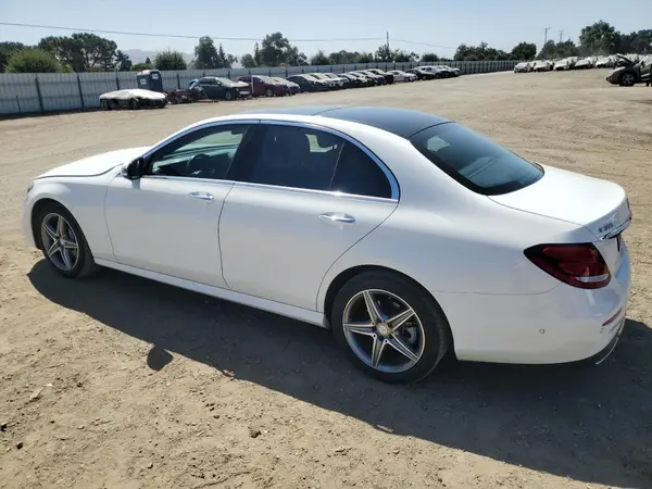 WDDZF4JB6HA186586 2017 MERCEDES-BENZ E-KLASSE - Image 2