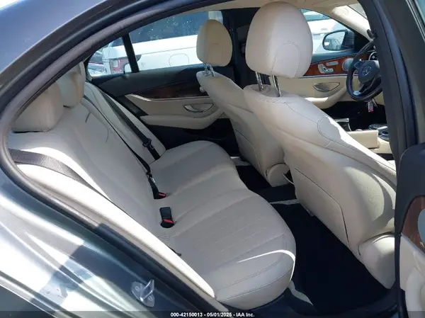 WDDZF4JB6JA301158 2018 MERCEDES-BENZ E-KLASSE - Image 8