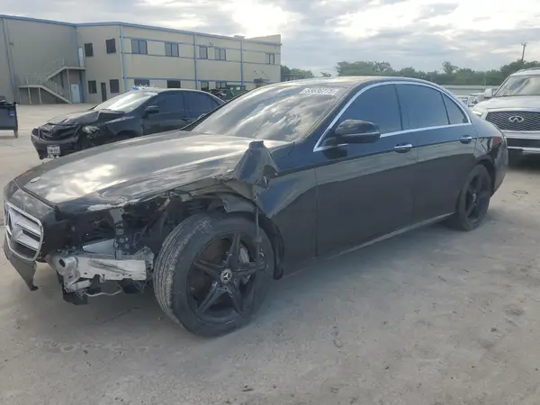 WDDZF4JB6JA318641 2018 MERCEDES-BENZ E-KLASSE - Image 1