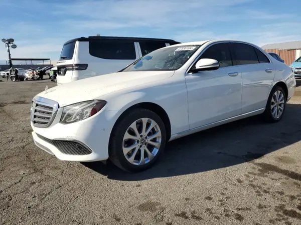 WDDZF4JB6KA509008 2019 MERCEDES-BENZ E-KLASSE - Image 1