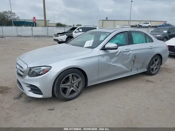 WDDZF4JB6KA515701 2019 MERCEDES-BENZ E-KLASSE - Image 2