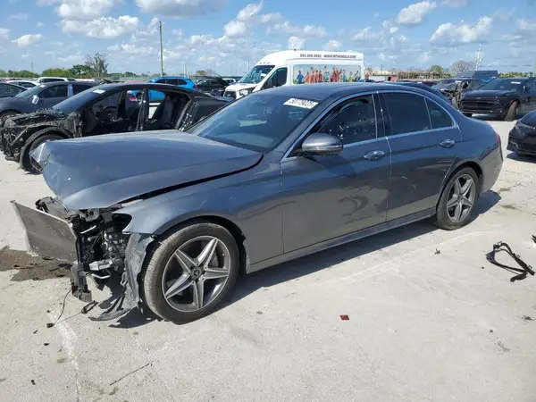 WDDZF4JB6KA516914 2019 MERCEDES-BENZ E-KLASSE - Image 1