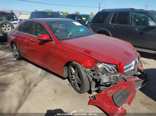 WDDZF4JB6KA555101 2019 MERCEDES-BENZ E-KLASSE - Image 1