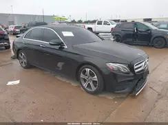 WDDZF4JB6KA640102 2019 MERCEDES-BENZ E-KLASSE