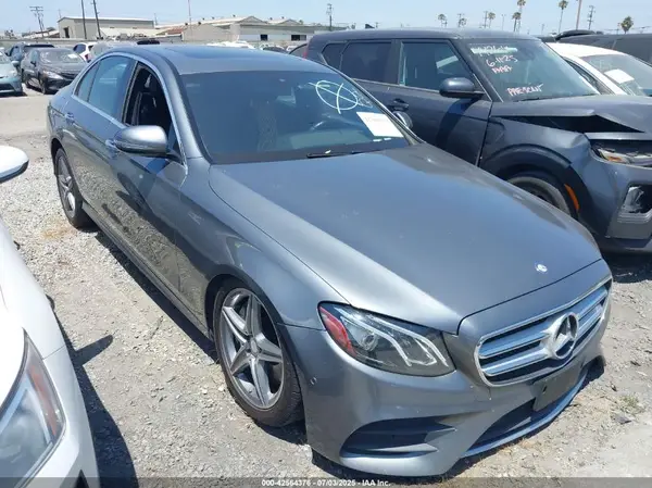 WDDZF4JB7HA031920 2017 MERCEDES-BENZ E-KLASSE - Image 1