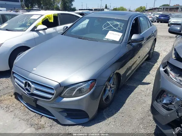 WDDZF4JB7HA031920 2017 MERCEDES-BENZ E-KLASSE - Image 2