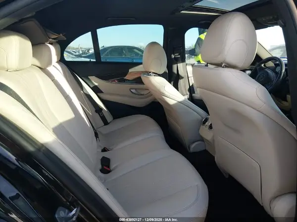 WDDZF4JB7HA035689 2017 MERCEDES-BENZ E-KLASSE - Image 8