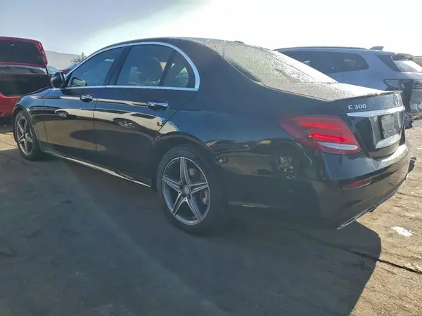 WDDZF4JB7HA039936 2017 MERCEDES-BENZ E-KLASSE - Image 2