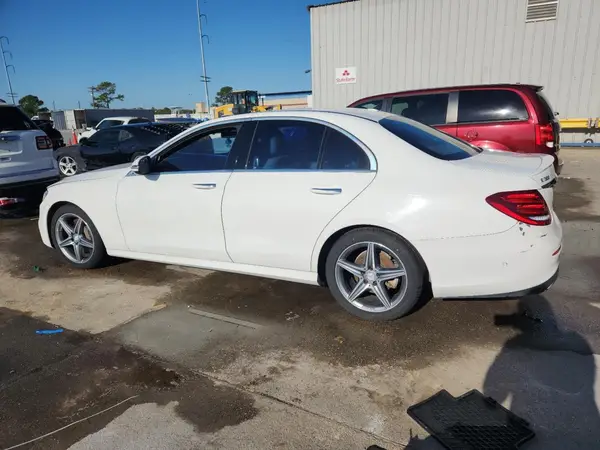 WDDZF4JB7HA052704 2017 MERCEDES-BENZ E-KLASSE - Image 2