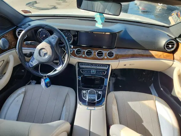 WDDZF4JB7HA052704 2017 MERCEDES-BENZ E-KLASSE - Image 8
