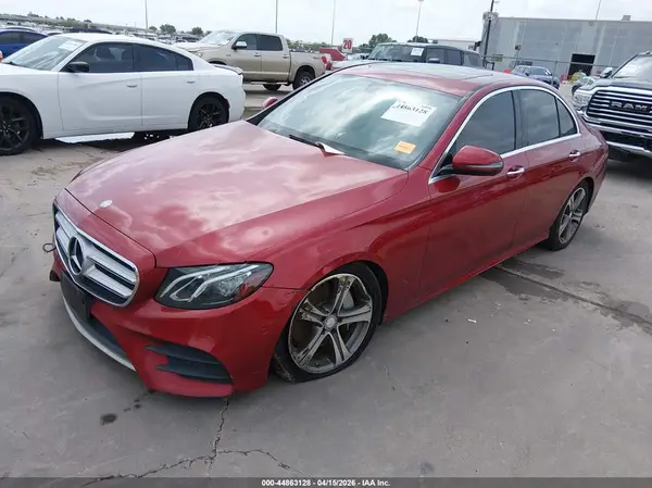 WDDZF4JB7HA057014 2017 MERCEDES-BENZ E-KLASSE - Image 2