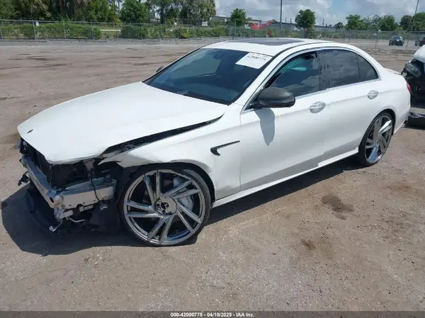 WDDZF4JB7HA057515 2017 MERCEDES-BENZ E-KLASSE - Image 2