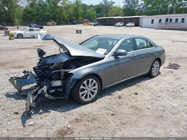 WDDZF4JB7HA076033 2017 MERCEDES-BENZ E-KLASSE - Image 2