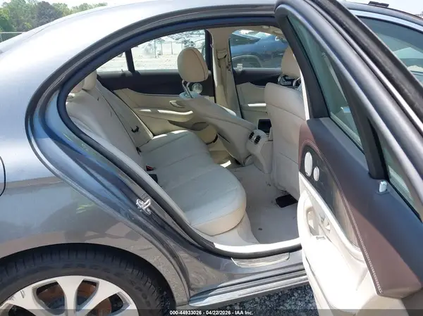 WDDZF4JB7HA076033 2017 MERCEDES-BENZ E-KLASSE - Image 8