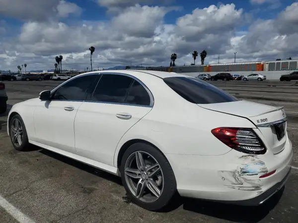 WDDZF4JB7HA093737 2017 MERCEDES-BENZ E-KLASSE - Image 2
