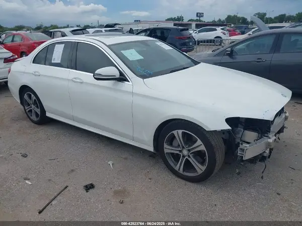 WDDZF4JB7HA116837 2017 MERCEDES-BENZ E-KLASSE - Image 1