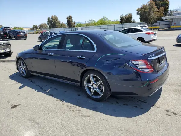 WDDZF4JB7HA130253 2017 MERCEDES-BENZ E-KLASSE - Image 2