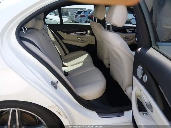 WDDZF4JB7HA203749 2017 MERCEDES-BENZ E-KLASSE - Image 8