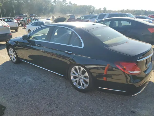 WDDZF4JB7HA212032 2017 MERCEDES-BENZ E-KLASSE - Image 2