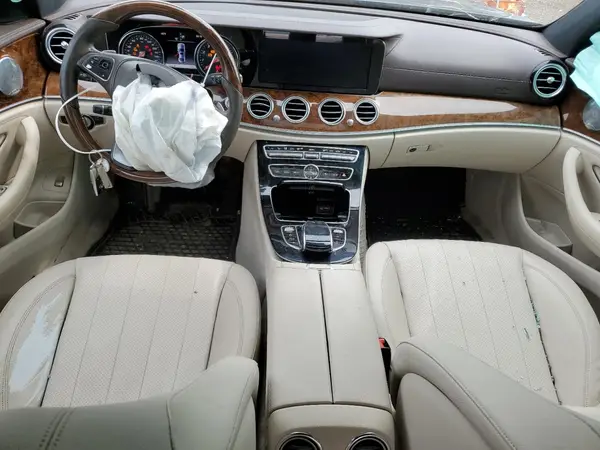 WDDZF4JB7HA237139 2017 MERCEDES-BENZ E-KLASSE - Image 8