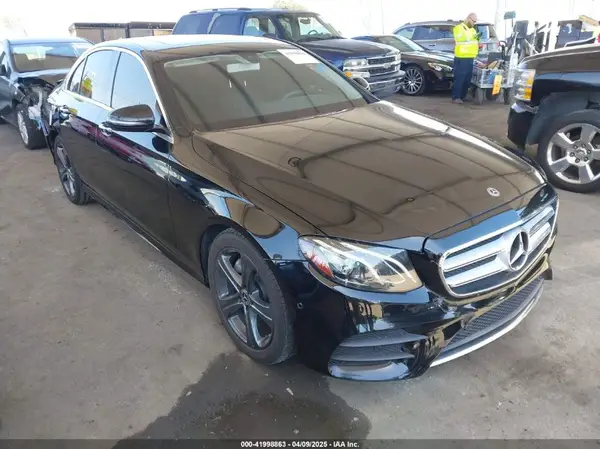 WDDZF4JB7JA311567 2018 MERCEDES-BENZ E-KLASSE - Image 1