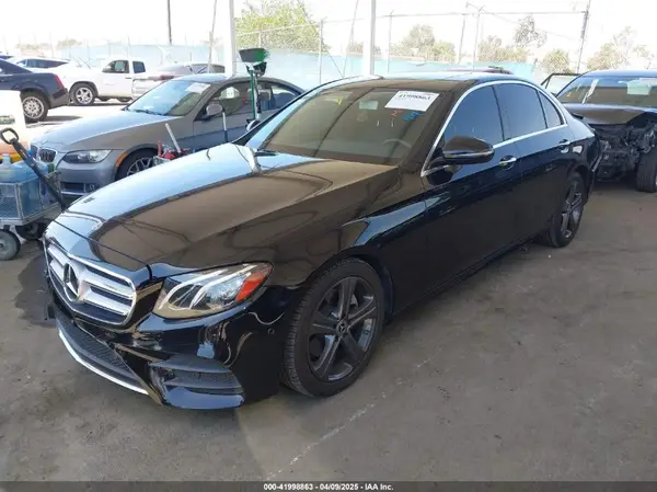 WDDZF4JB7JA311567 2018 MERCEDES-BENZ E-KLASSE - Image 2