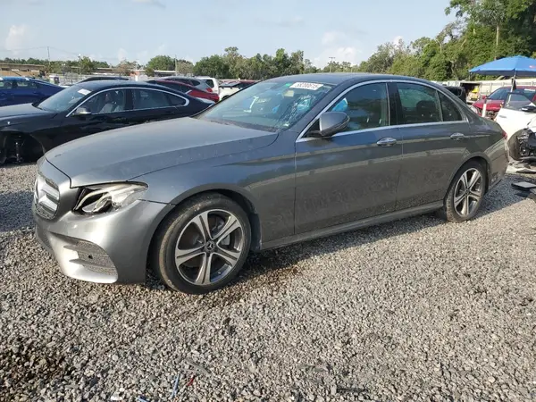 WDDZF4JB7JA332645 2018 MERCEDES-BENZ E-KLASSE - Image 1