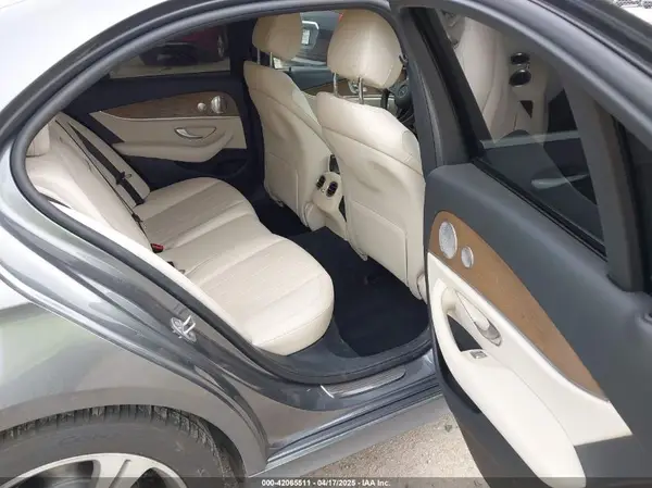 WDDZF4JB7JA357139 2018 MERCEDES-BENZ E-KLASSE - Image 8