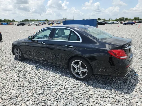 WDDZF4JB7JA409658 2018 MERCEDES-BENZ E-KLASSE - Image 2