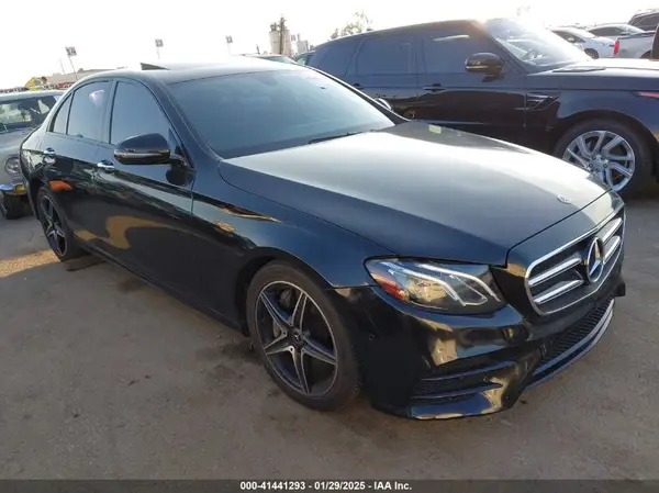 WDDZF4JB7JA468452 2018 MERCEDES-BENZ E-KLASSE - Image 1