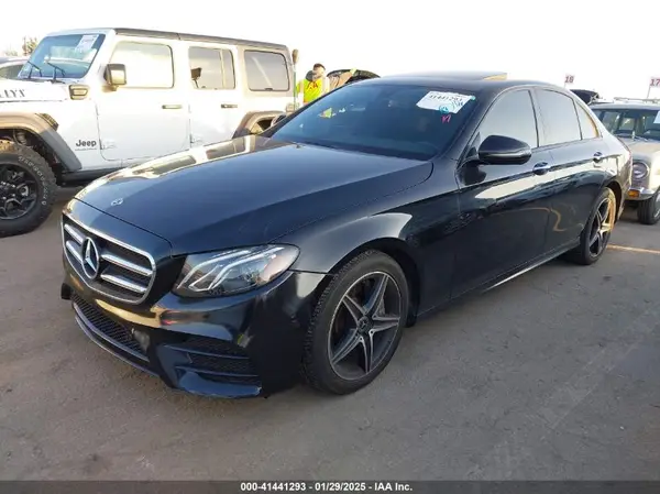 WDDZF4JB7JA468452 2018 MERCEDES-BENZ E-KLASSE - Image 2