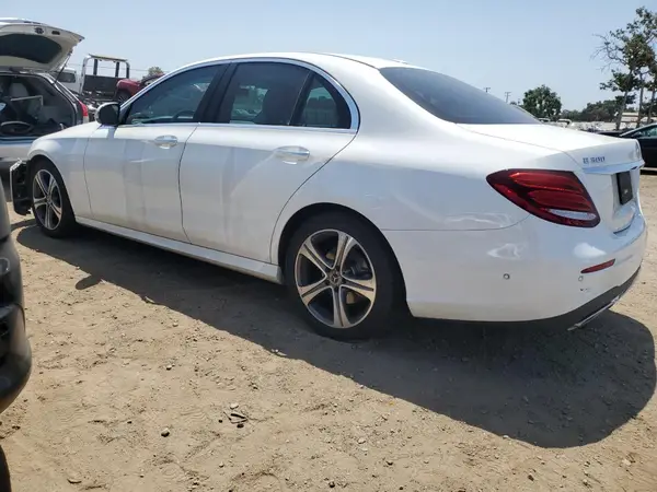 WDDZF4JB7JA468919 2018 MERCEDES-BENZ E-KLASSE - Image 2
