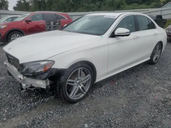 WDDZF4JB7KA511172 2019 MERCEDES-BENZ E-KLASSE - Image 1